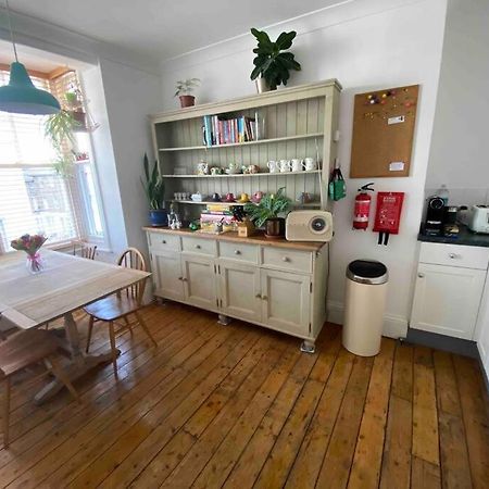 Herne Bay Central - 2 Minutes From Beach Apartment Екстериор снимка