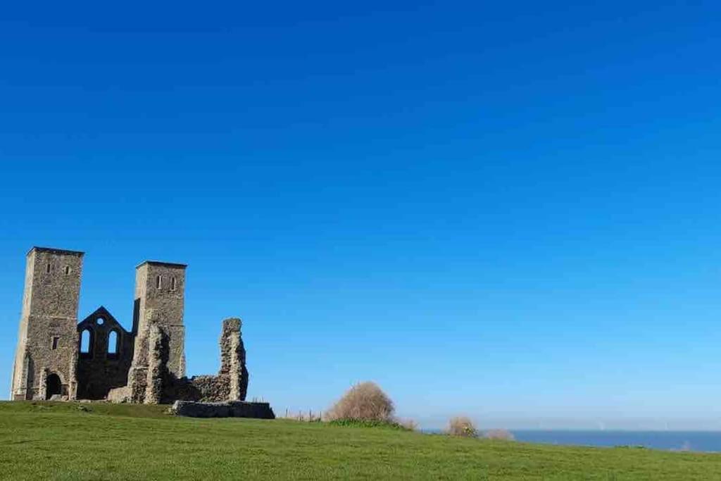 Herne Bay Central - 2 Minutes From Beach Apartment Екстериор снимка