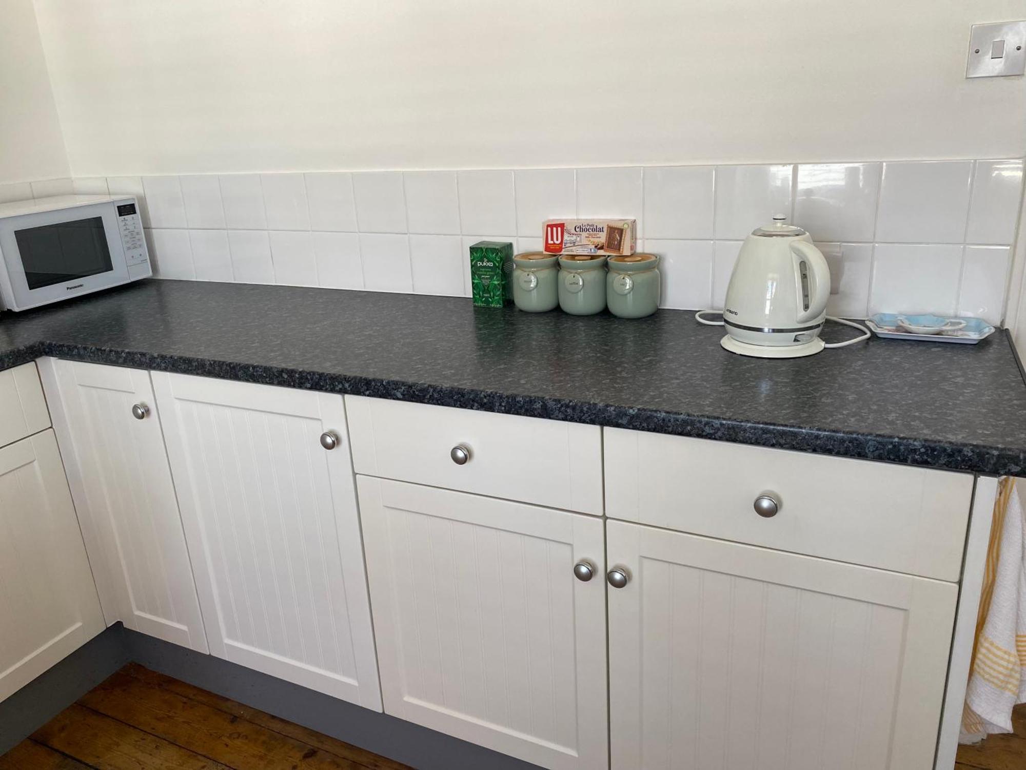 Herne Bay Central - 2 Minutes From Beach Apartment Екстериор снимка