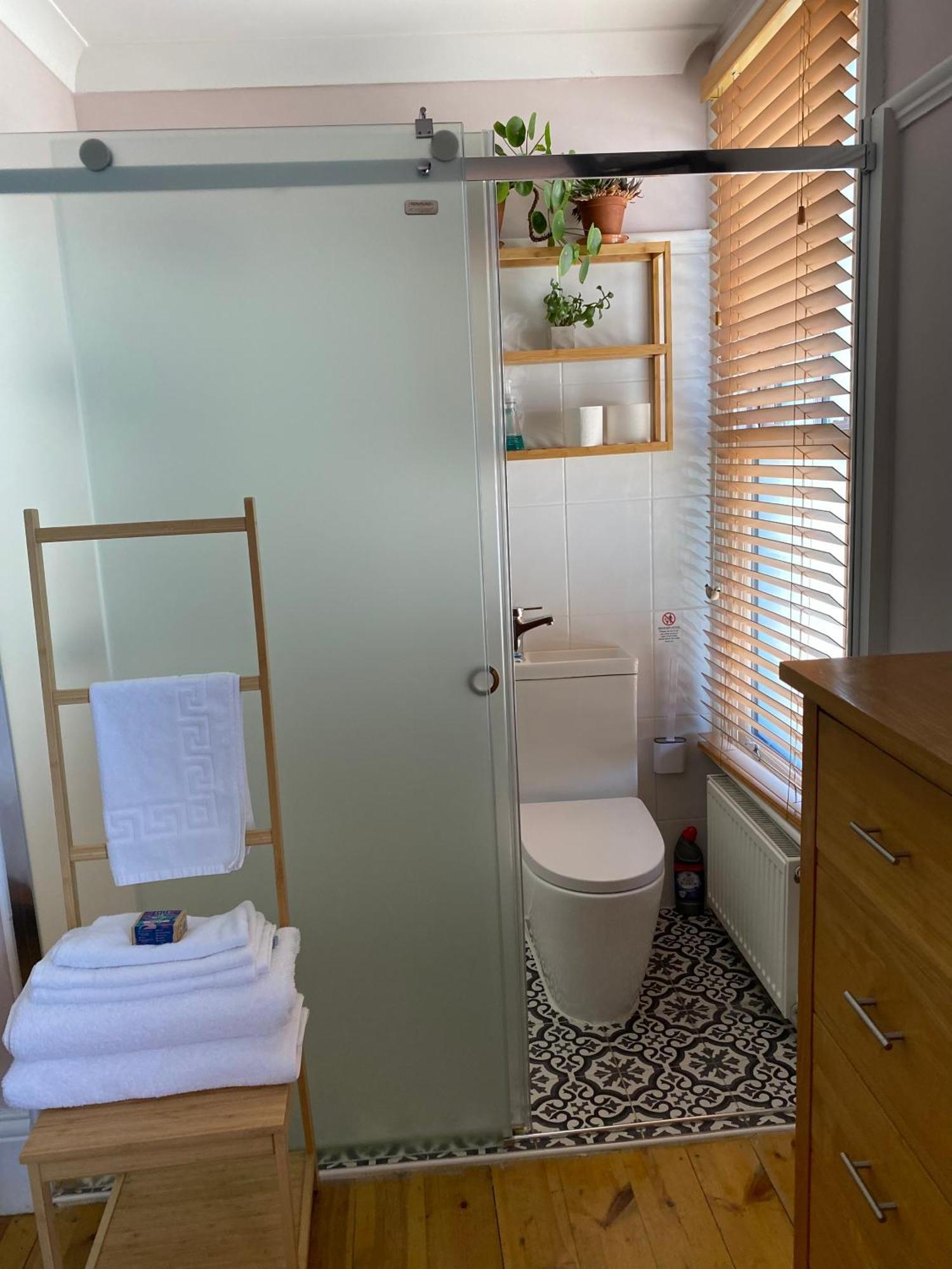 Herne Bay Central - 2 Minutes From Beach Apartment Екстериор снимка