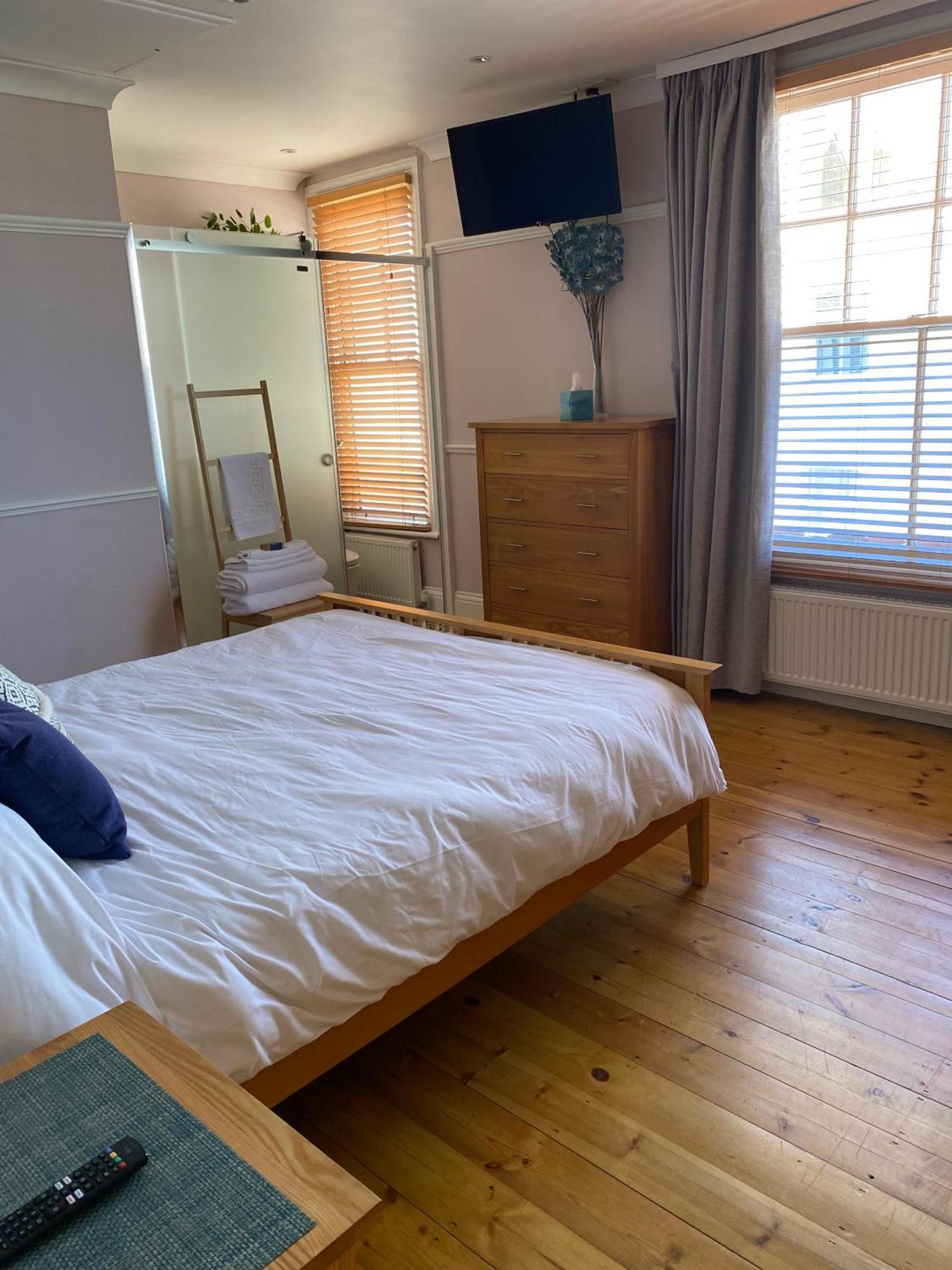 Herne Bay Central - 2 Minutes From Beach Apartment Екстериор снимка
